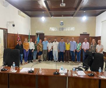 Vereadores, membros do Executivo e munícipes discutiram sobre as diretrizes orçamentárias para 2026